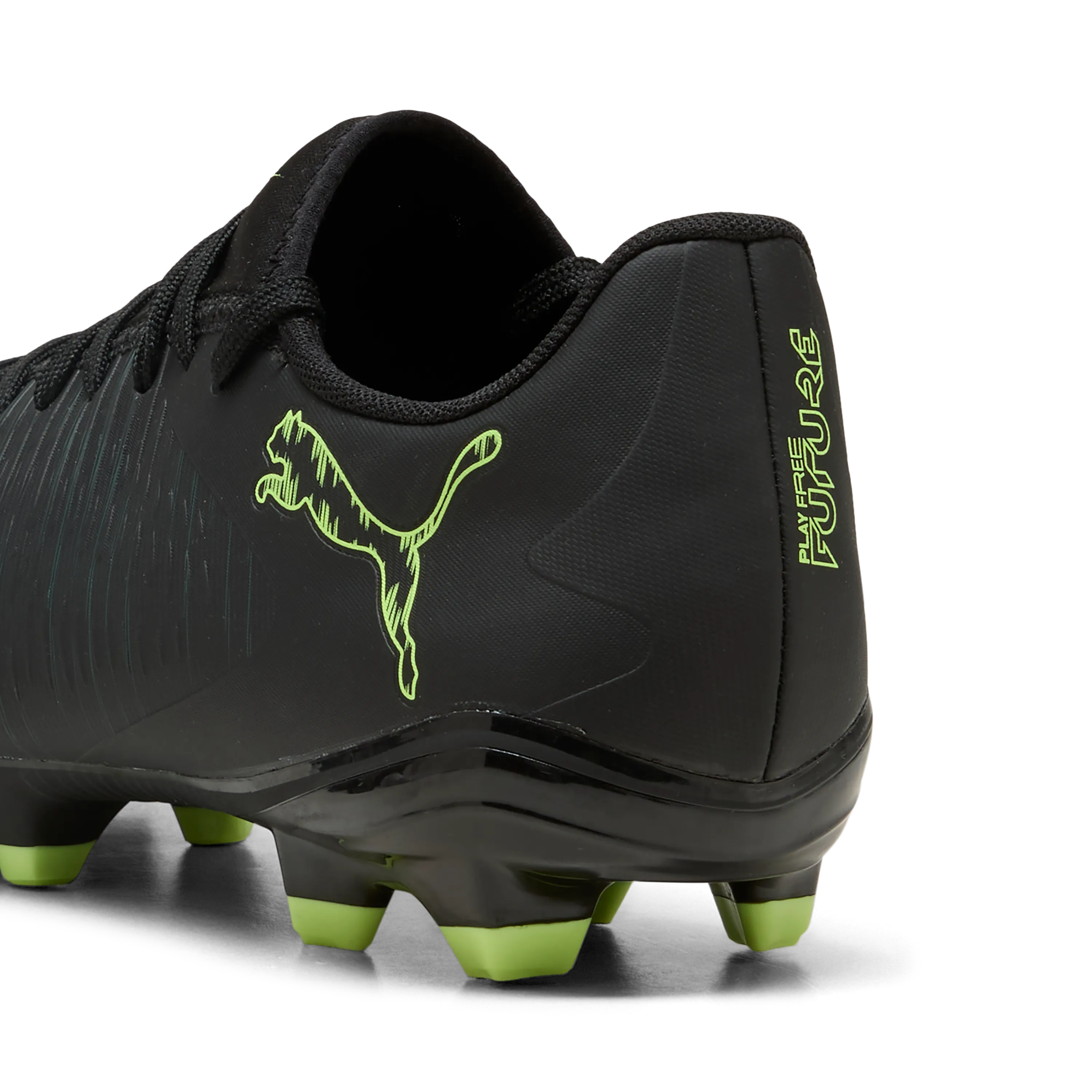 FUTURE 8 PLAY FG/AG-black
